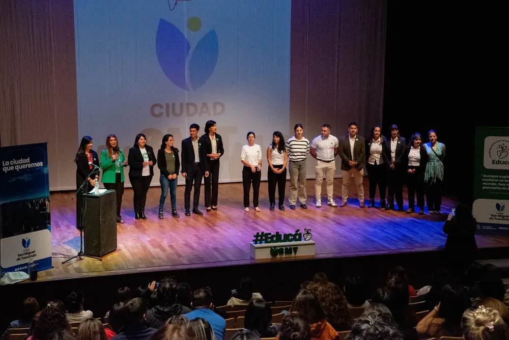 2025 capacitación docentes ambiente (1)