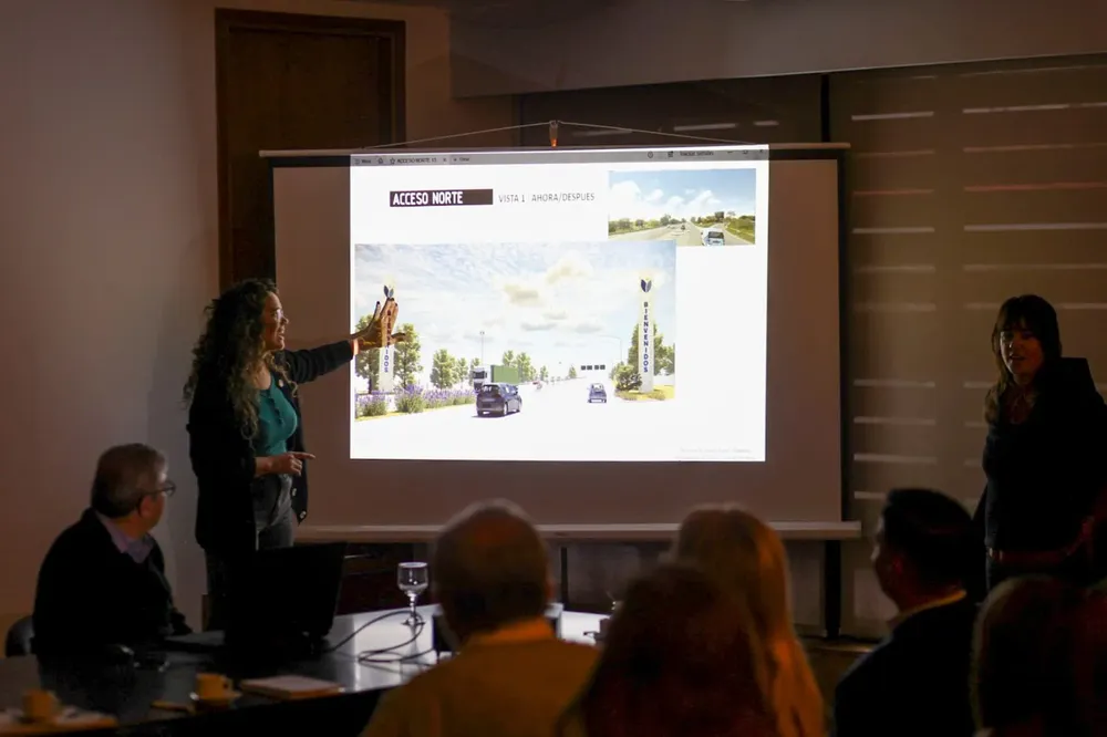 c536ca14-30bd-4e41-814e-ee23fd0e263e