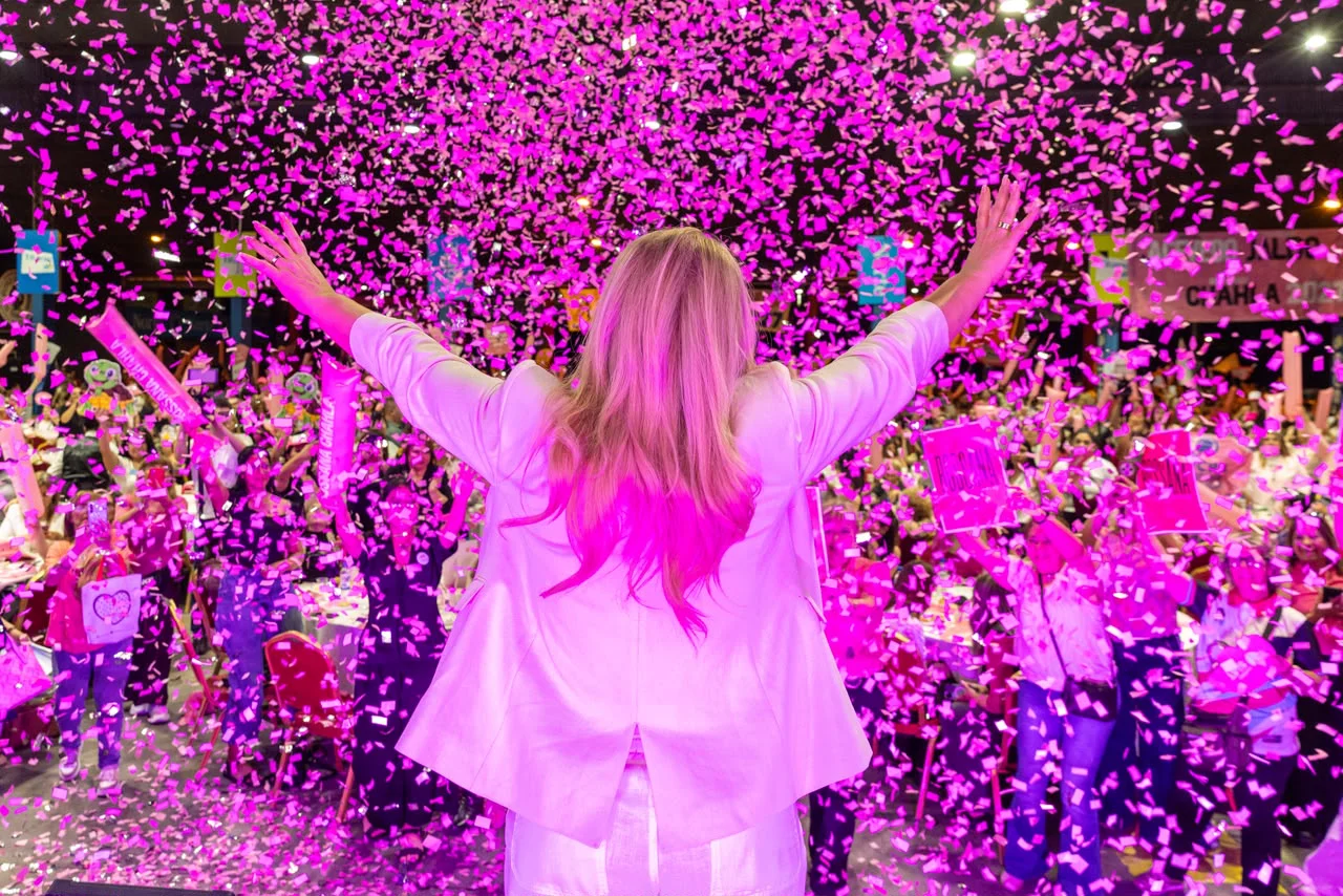 Rossana Chahla encabezó el acto por los tres años de gestión en la ciudad y el cierre del Octubre Rosa (2)