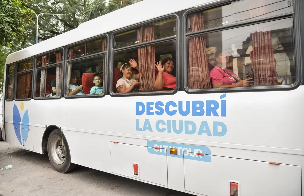bus turístico abril 2024