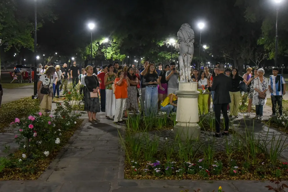 2025 primer paseo guiado esculturas parque turismo (3)