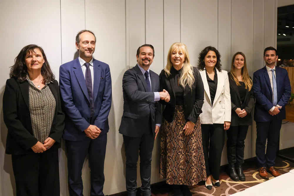2025 reunión con embajador de Francia (1)