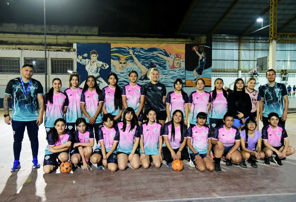 2025 equipo futbol femenino complejo ledesma (3)
