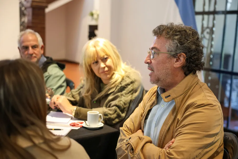 2025 intendenta con referentes de Medellín (3)