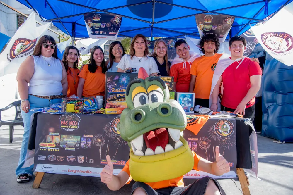 2025 se lanzó Más Luces Menos Ruido Casa Azul (1)