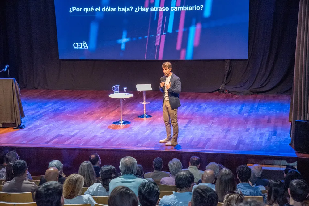 CES Charla de Hernán Letcher