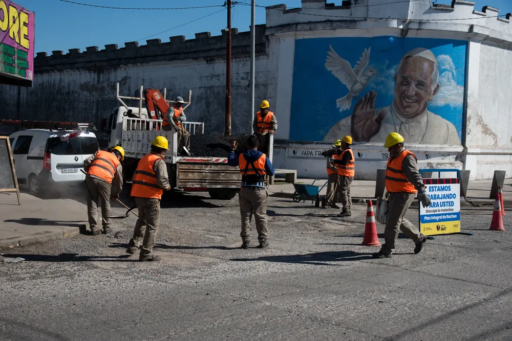 El Municipio intensifica los trabajos de bacheo en distintos sectores de la ciudad (2)