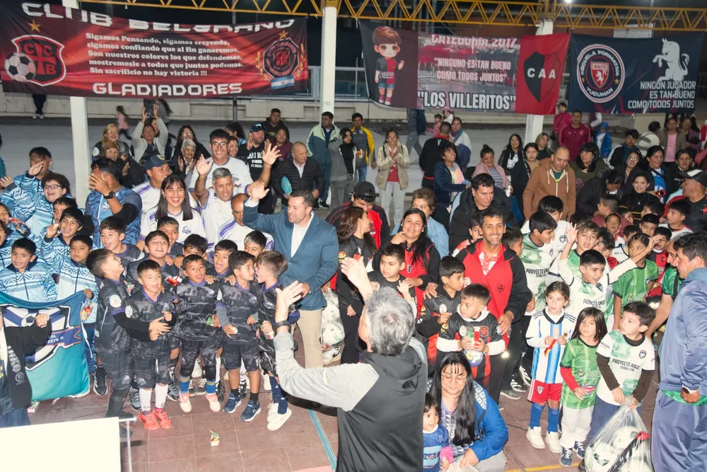 2026 entrega kits cebollitas deportes (3)