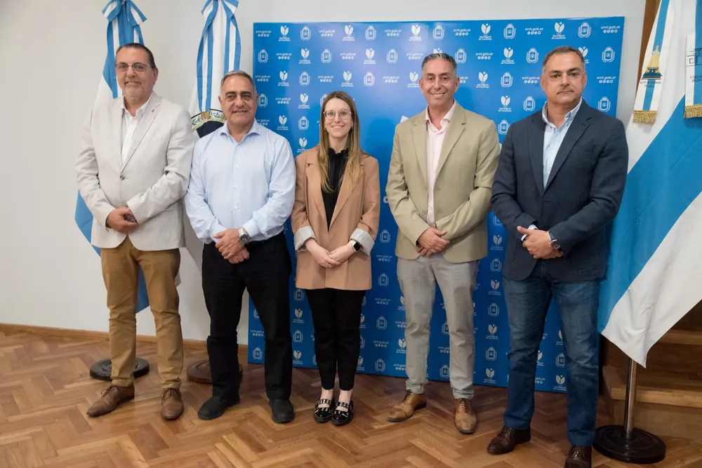 2025 encuentro concejales IA (1)