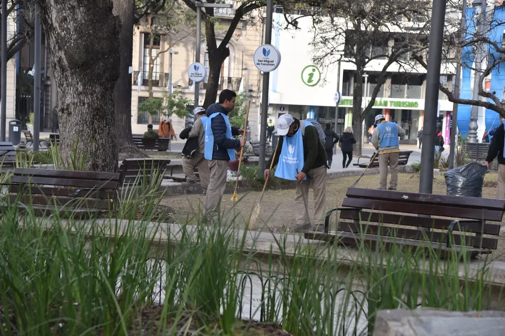 Nuevos placeros plaza Independencia 6