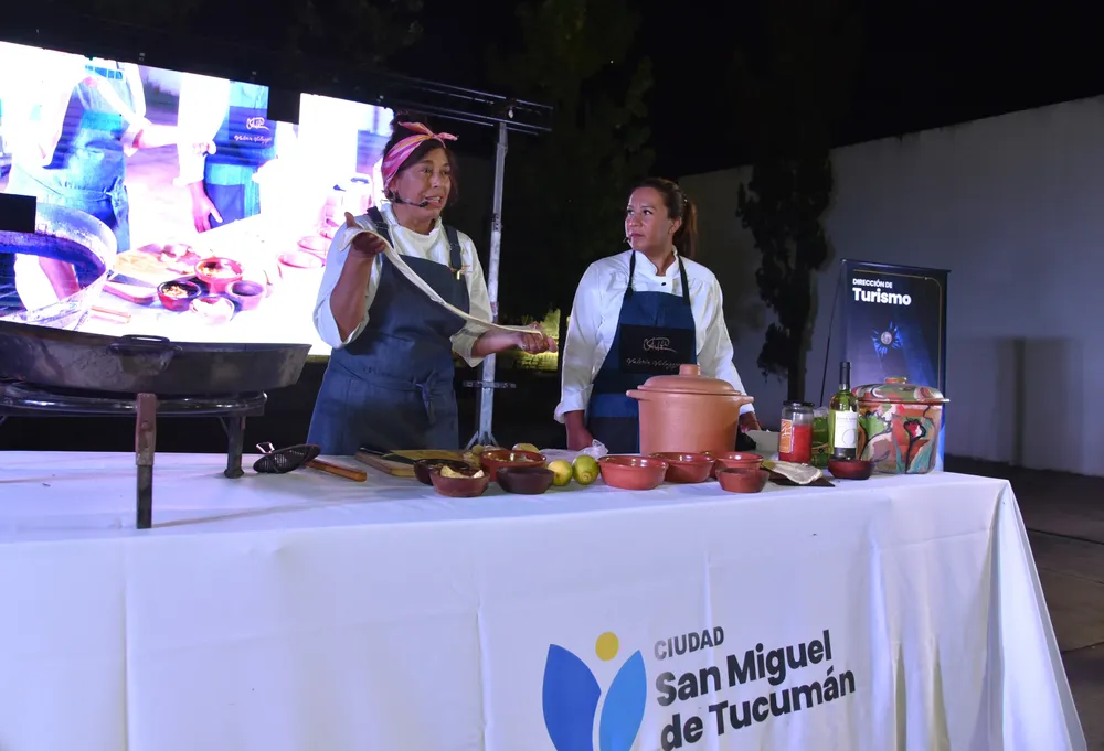 2025 cocina con identidad tucumana Plaza Temática 1