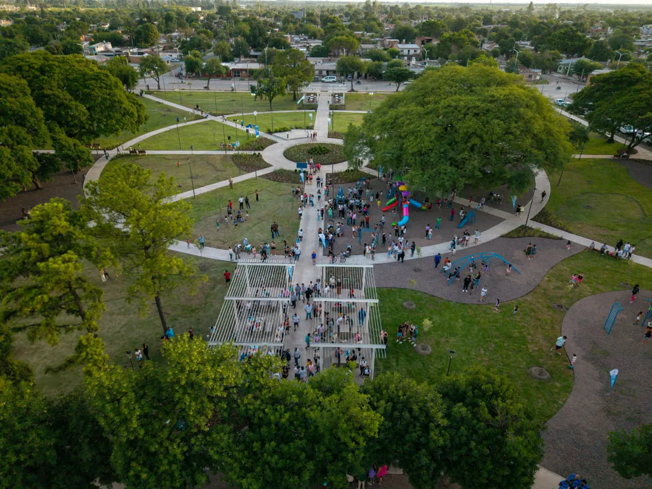 WhatsApp Image 2025-12-09 at 22.15.39 (1)