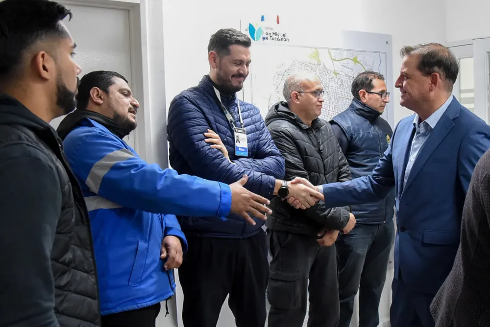 2025 entrega de uniformes transporte (2)