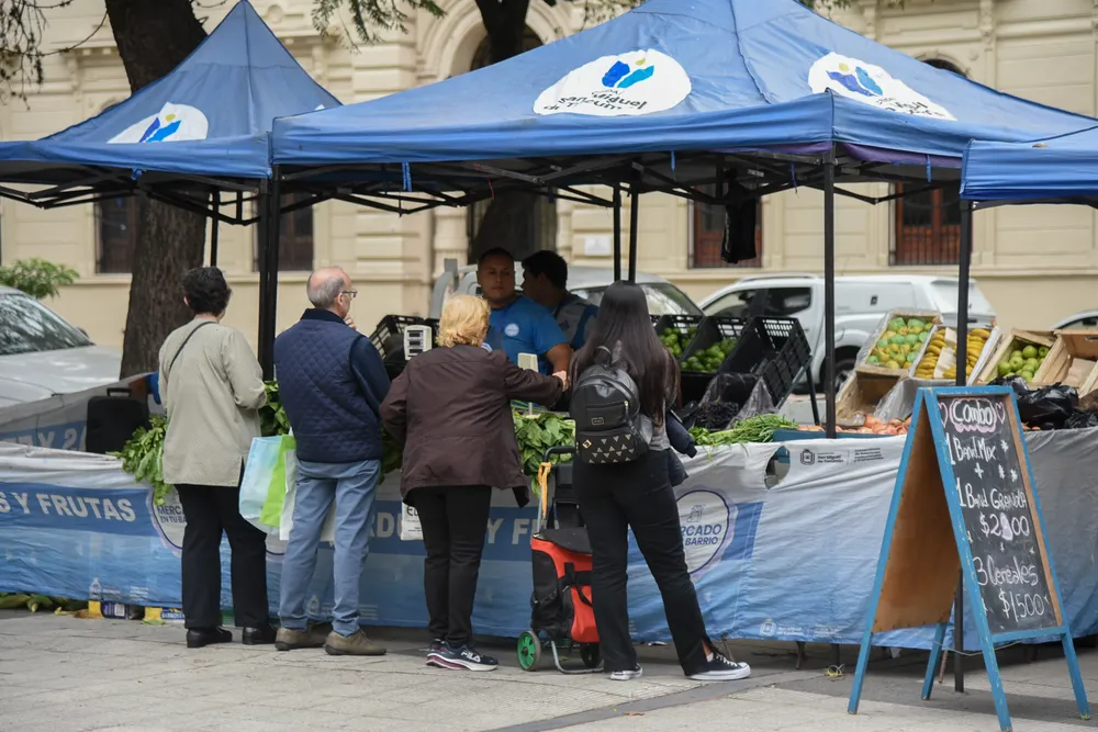 Mercado en tu Barrio Plaza Urquiza (6)