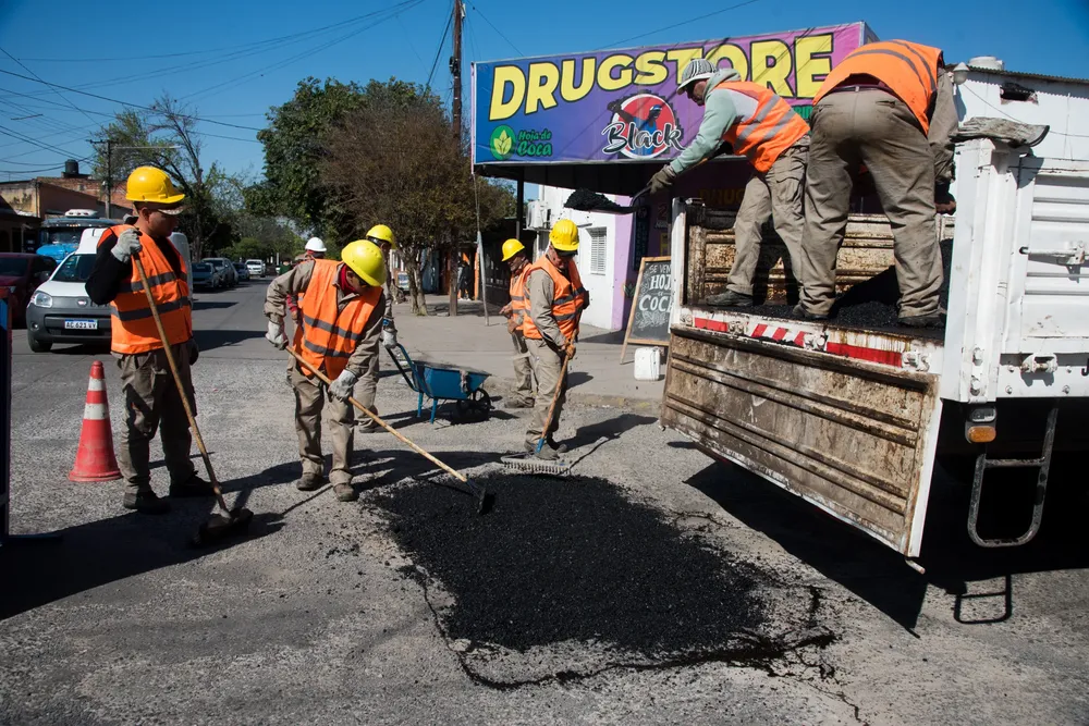 El Municipio intensifica los trabajos de bacheo en distintos sectores de la ciudad