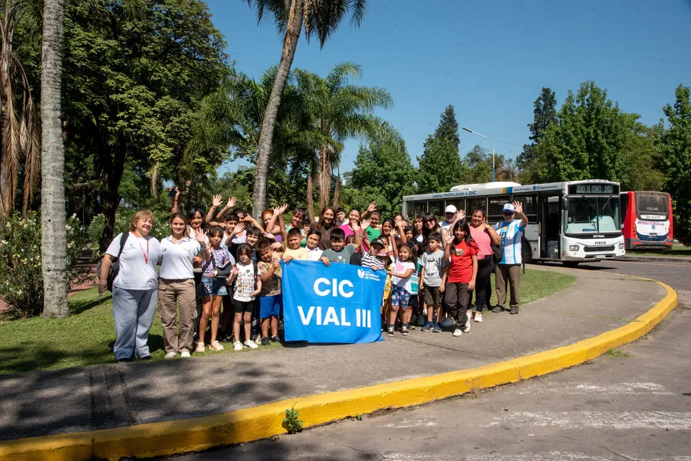 2026 familias CIC Vial III bicicletas acuáticas lago san miguel (3)