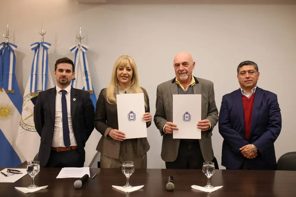 73196b51-33d8-42e2-b4f7-e5398ee6eb4e