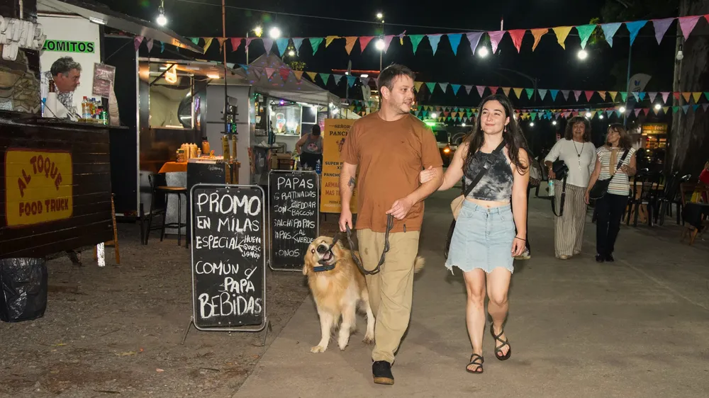 2026 abril feria paseo gastronómico