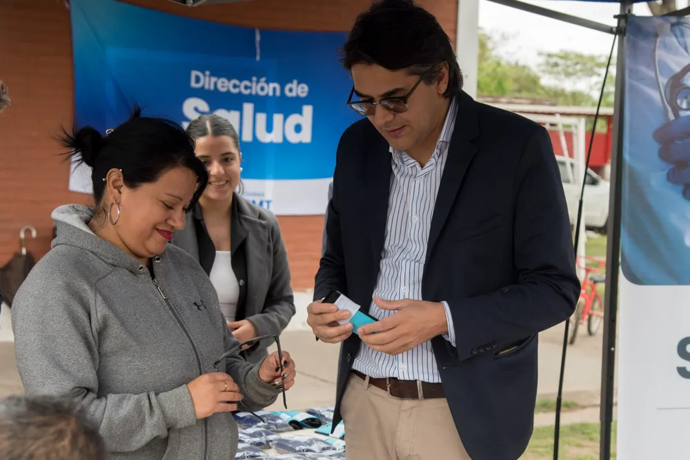 2026 entrega de ecolentes Complejo Libertad Salud (3)