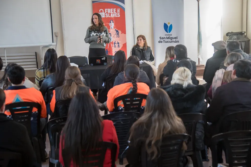 Taller contra la trata de personas