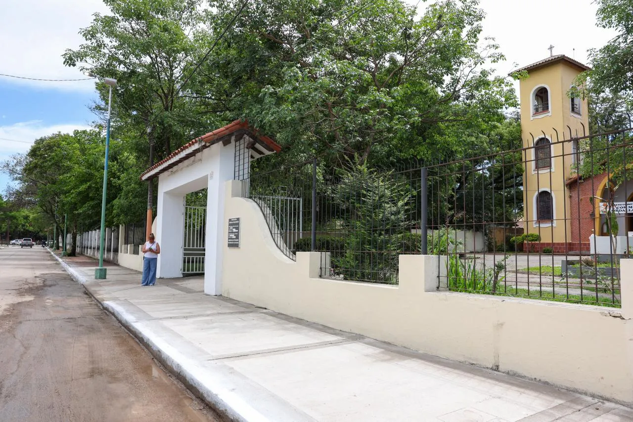 WhatsApp Image 2025-12-12 at 13.13.44 (1)