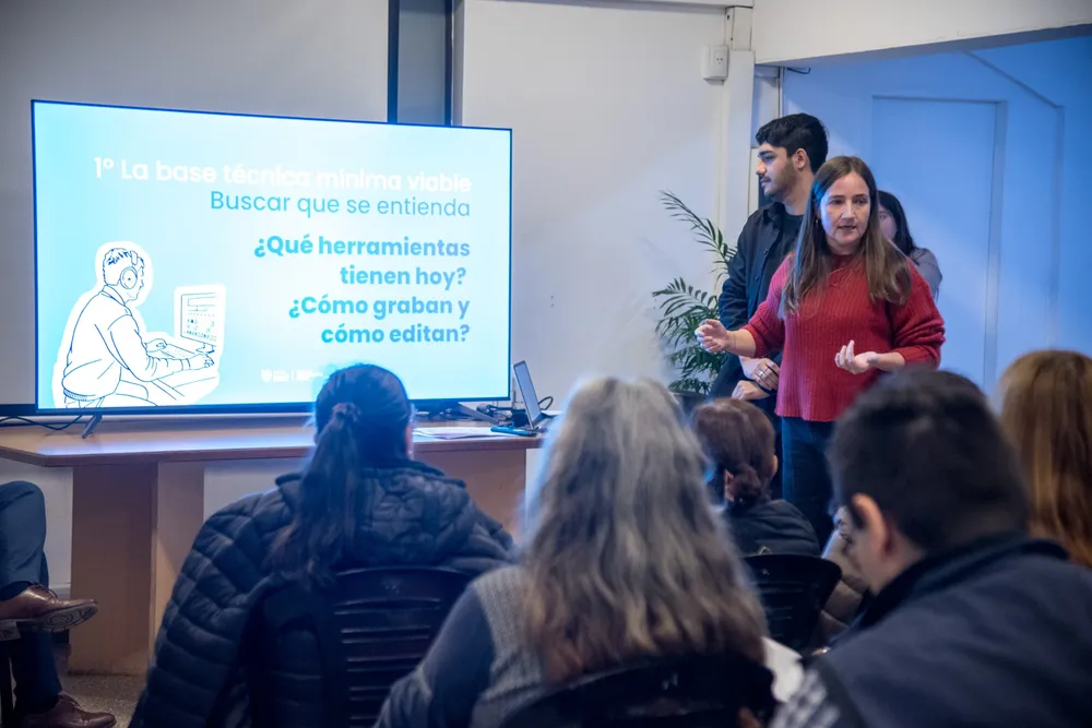 Capacitación en redes sociales y herramientas digitales para talleristas de Empleo (2)