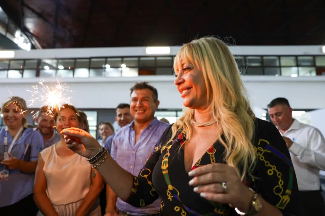 2025 brindis de fin de año (2)