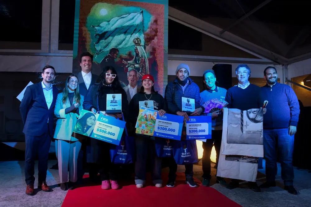 2025 entrega premios concurso smt en murales (1)