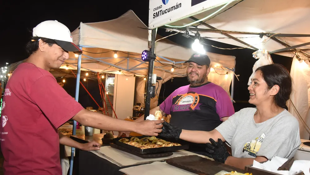 2025 feria gastronómica municipal PORTADA