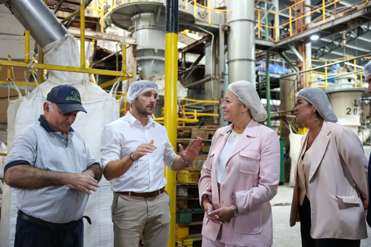 WhatsApp Image 2025-12-04 at 16.02.33 (1)