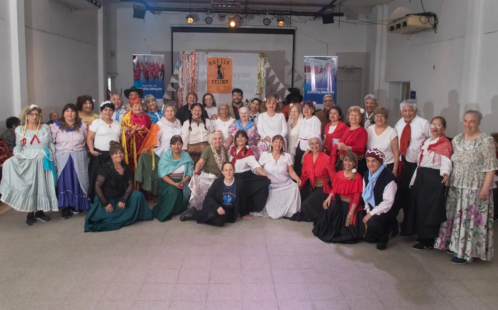 Muetra del taller de Bombo y Folclore de la Dirección de Adulto Mayor