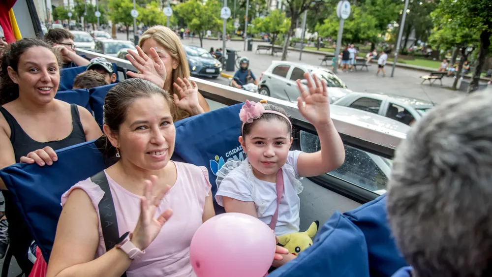 Lanzamiento Autobús de la Aventura (12)