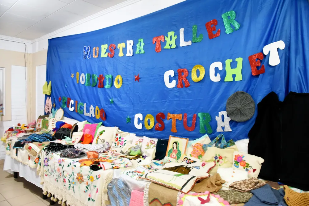2025 talleres empleo tejido crochet costura (2)