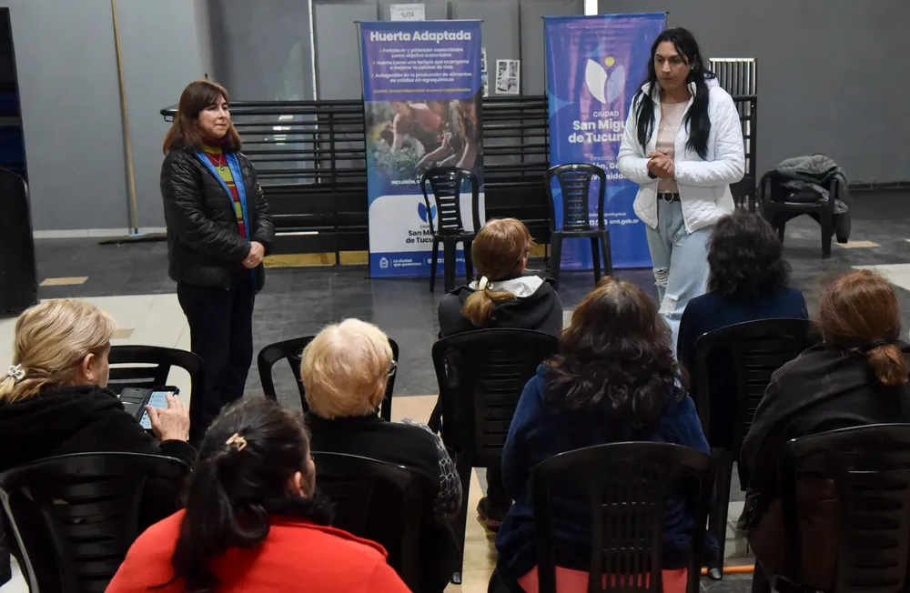 dirección de adultos mayores taller huerta adaptada 3