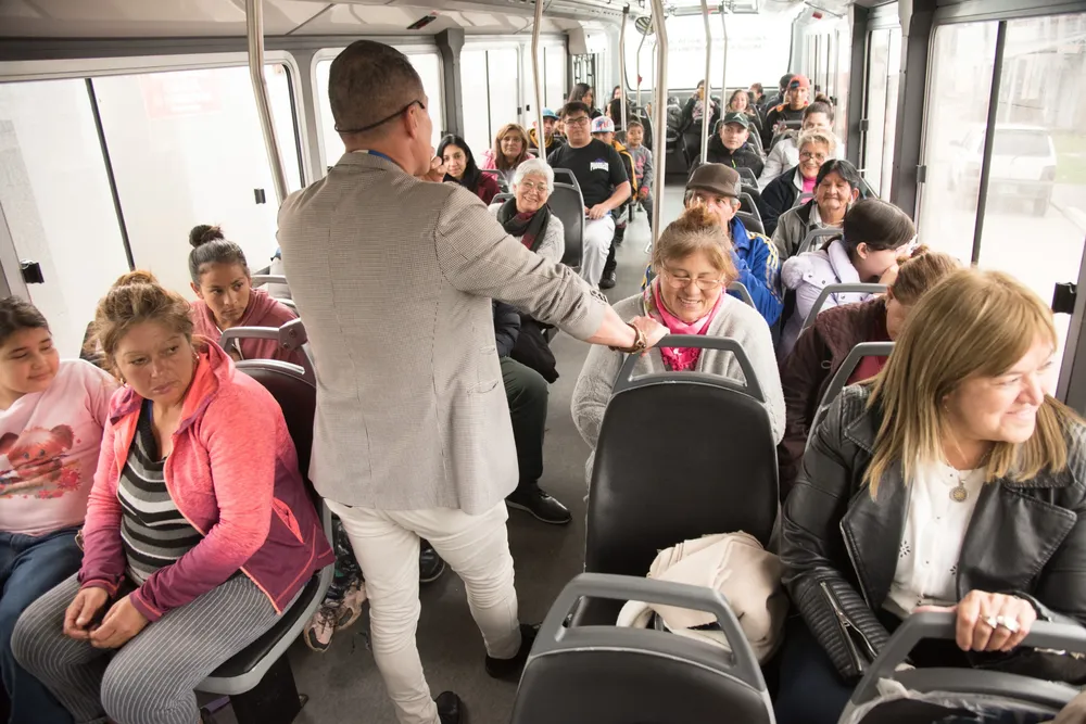 2026 bus turístico barrio El Sifón (4)