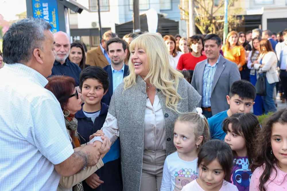 2025 inauguración plaza Lucio Dupuy (2)