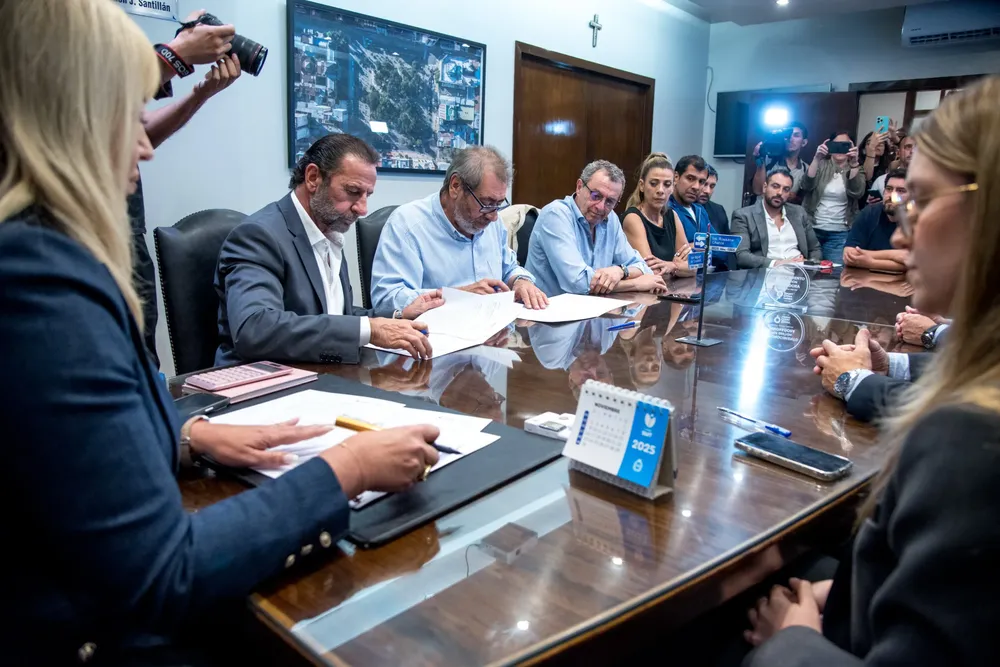 WhatsApp Image 2025-11-07 at 21.01.21