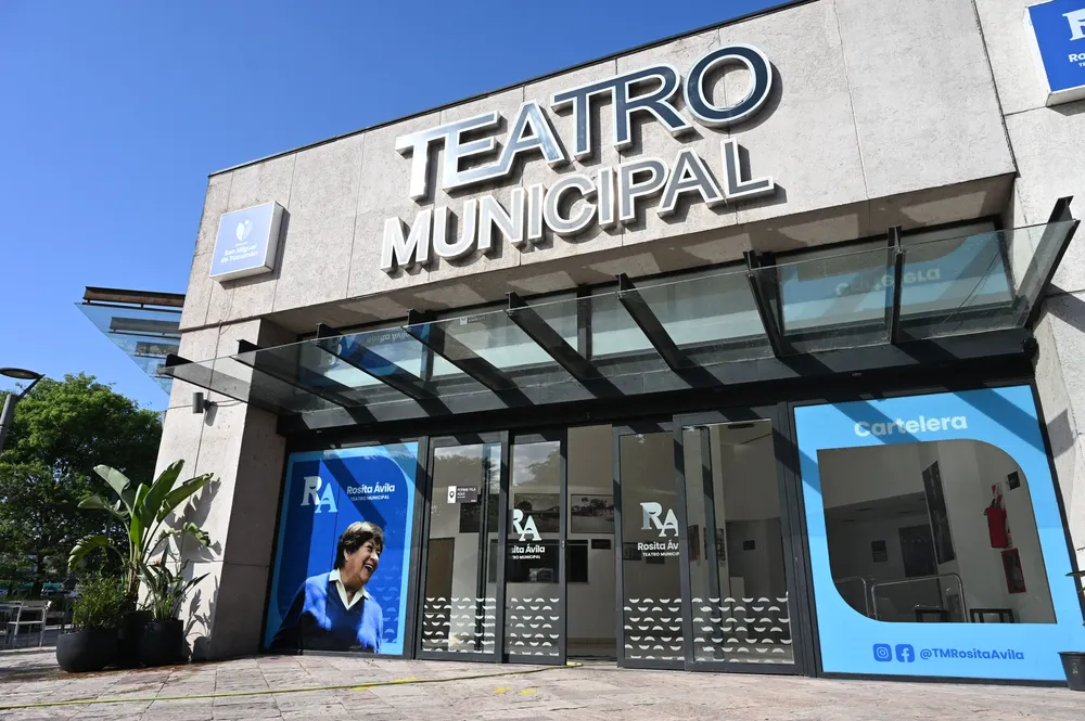 2025 fachada Teatro Municipal Rosita Ávila