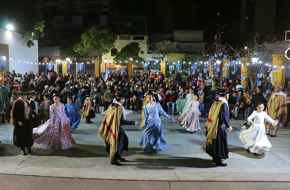 vigilia plaza temática 2022 - cultura - folclore