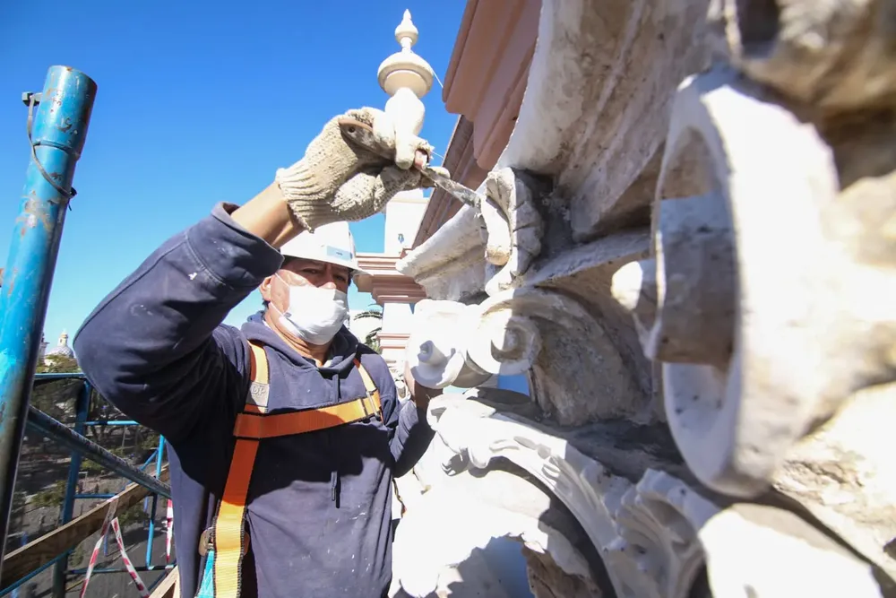 2254f253-ec62-432a-bbe3-14b601a90a1a