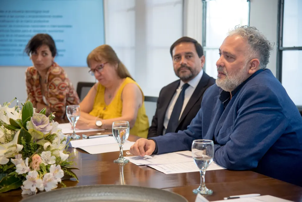 reunion ces desarrollo económico y productivo 1