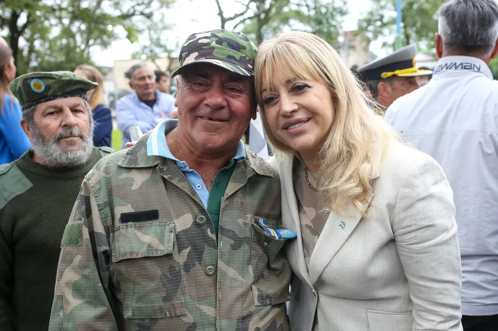 2 de abril desfileWhatsApp Image 2024-04-02 at 6.06.09 PM