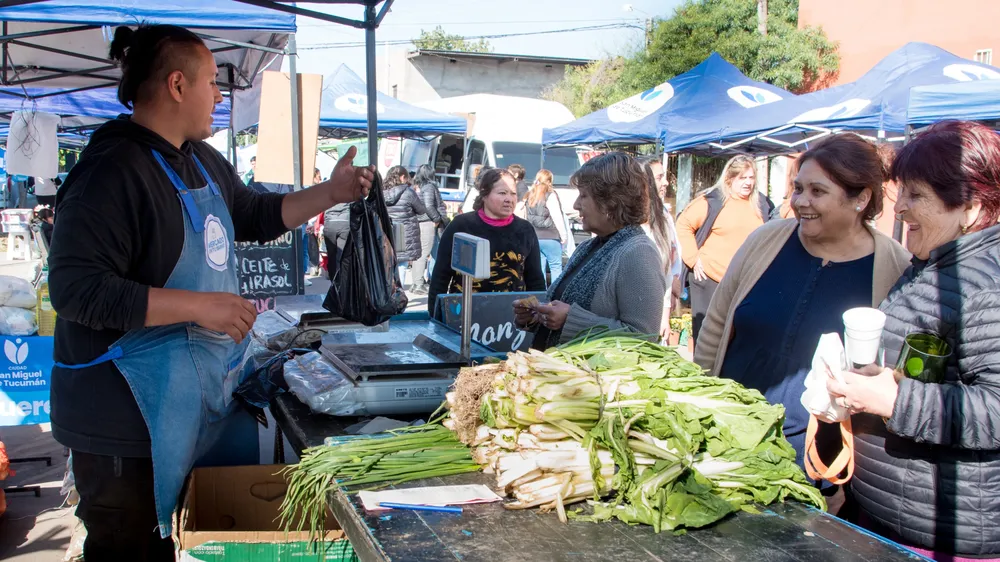 2025 mercado en tu barrio Juan XXIII