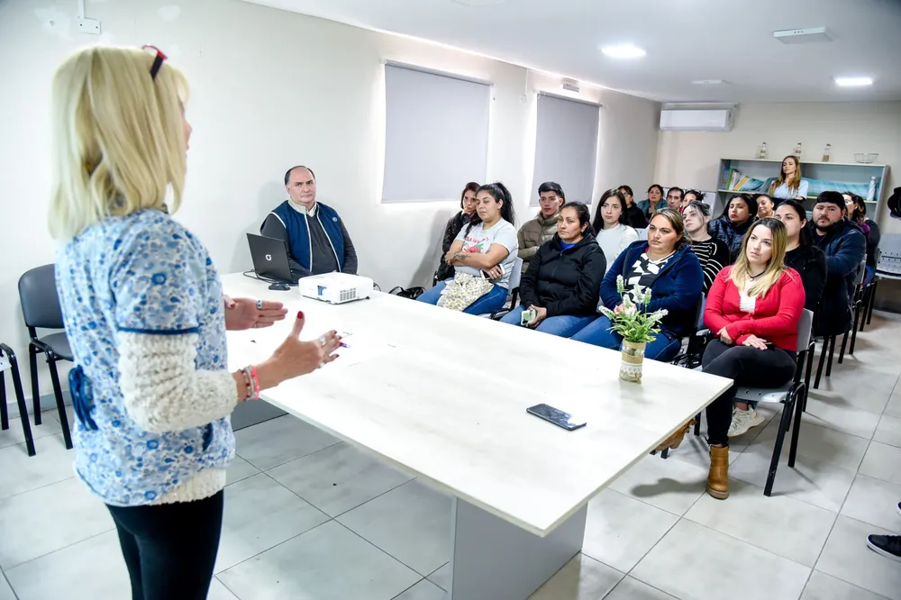 2025 capacitación casa azul (2)