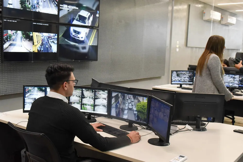 8fa6e8d6-652f-4f43-bd5e-5fe52de368ad