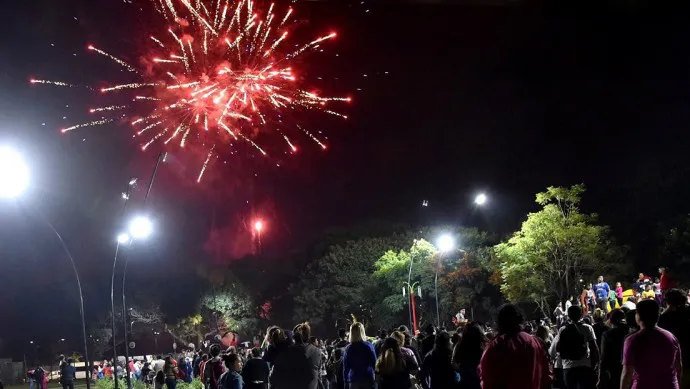 dEFENSA CIVIL jUEGOS ARTIFICIALES
