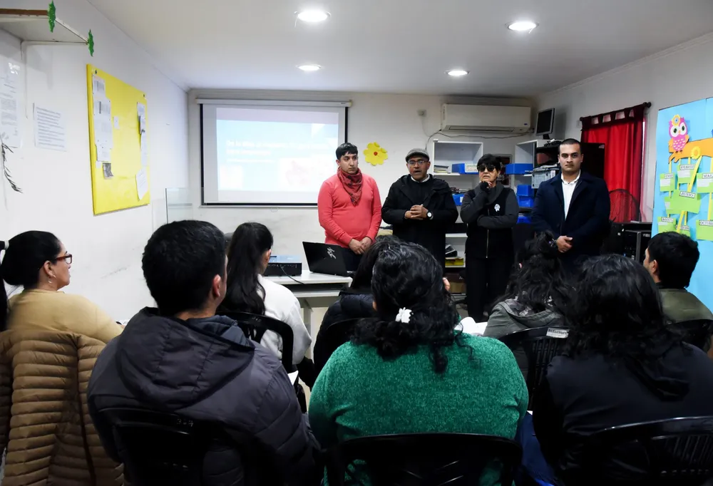 2025 talleres empleo tejido crochet costura (3)