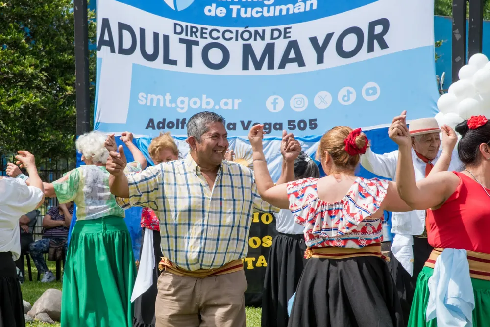 WhatsApp Image 2025-11-11 at 13.37.55 (1)