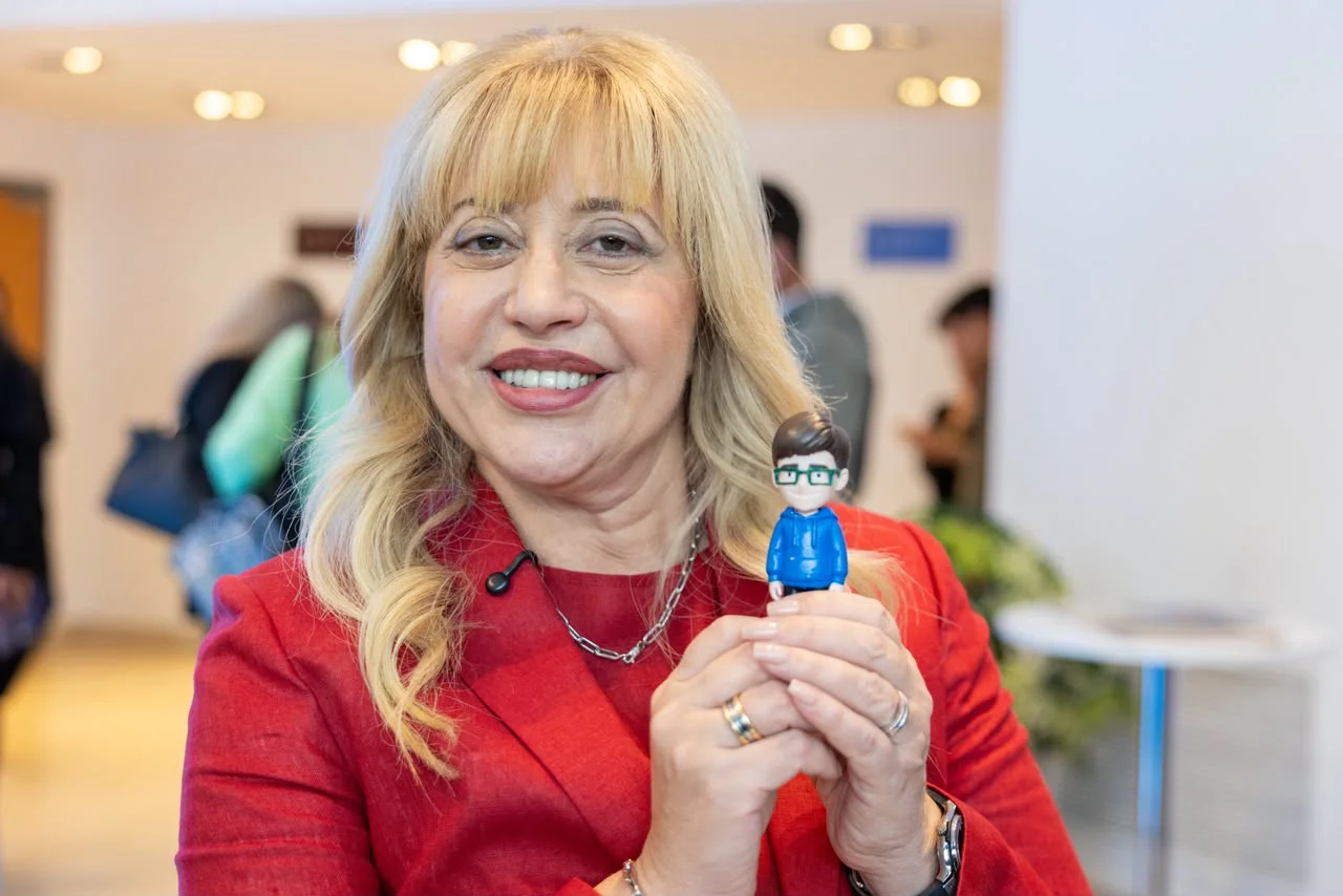 20260929_Lanzamiento Migue (24)