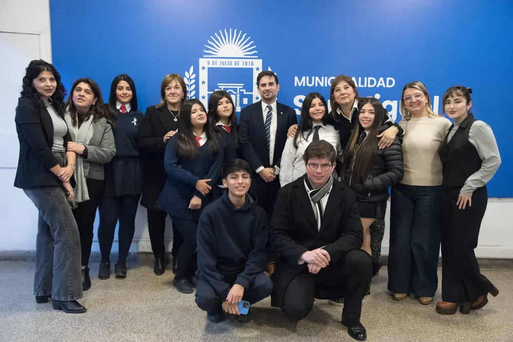 Reunión con centros de estudiantes de escuelas municipales